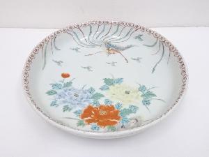 色絵牡丹に孔雀文大皿